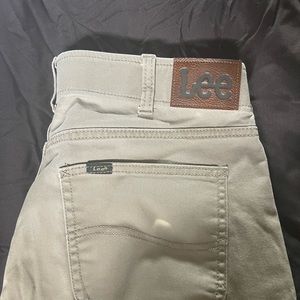 Men’s Lee Khakis